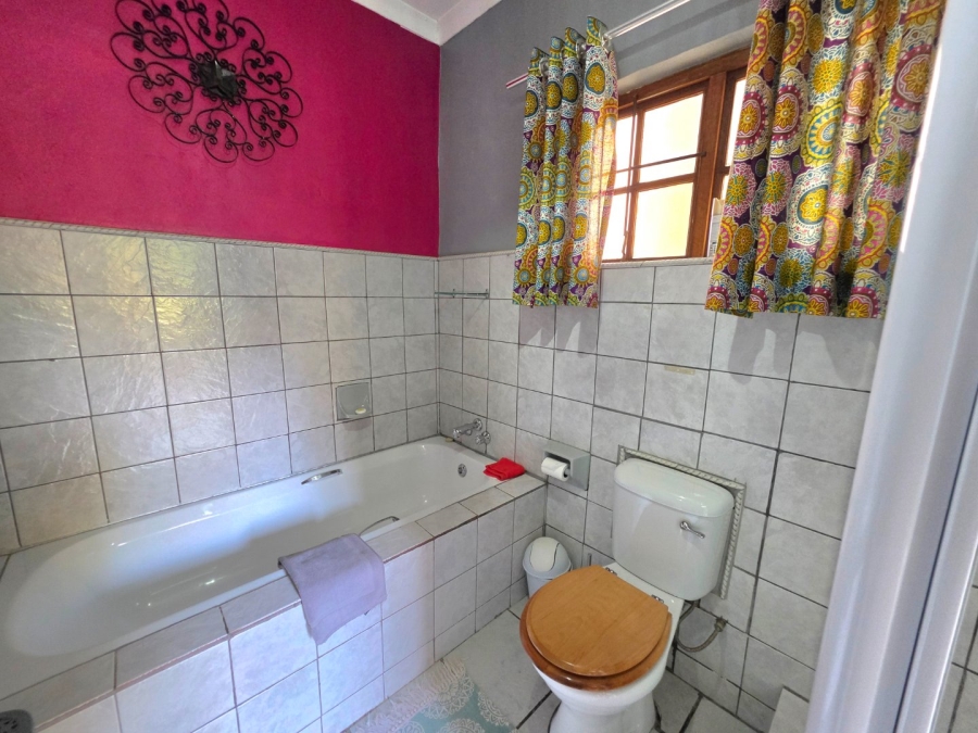 7 Bedroom Property for Sale in Clarens Free State